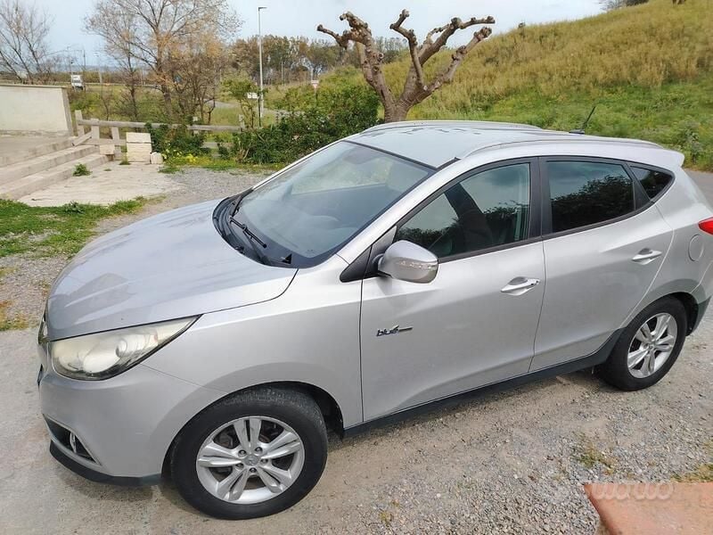 Grigio Usata 2013 Hyundai ix35 SUV | 5000 € (Ottimo prezzo) - Immagine 1/4
