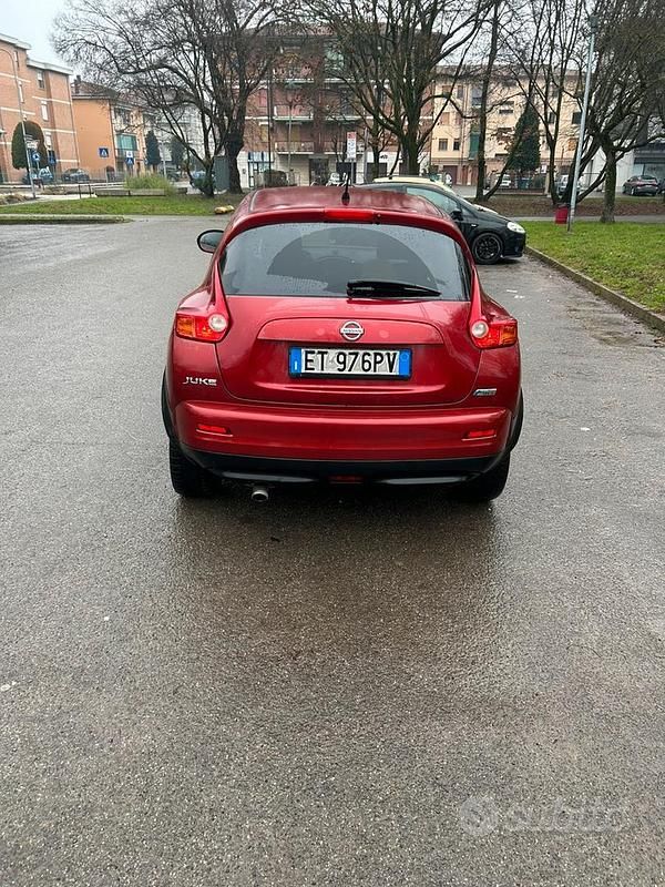 Usata Nissan Juke 110 CV (80 kW) 2013 Rosso SUV