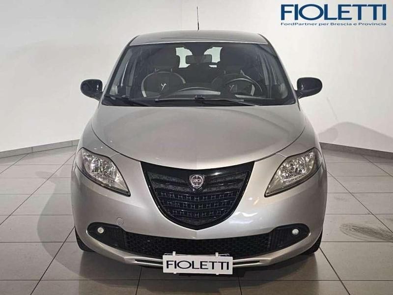 Usata Lancia Ypsilon S 95 CV (69 kW) 2014 Argento Utilitaria