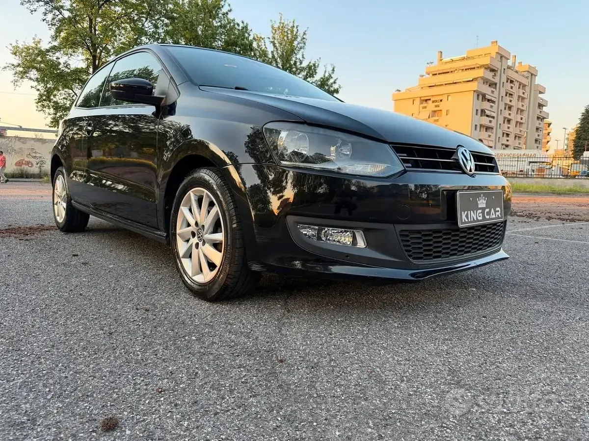 Gebraucht VW Polo Highline 82 PS (60 kW) 2013 Schwarz Kleinwagen