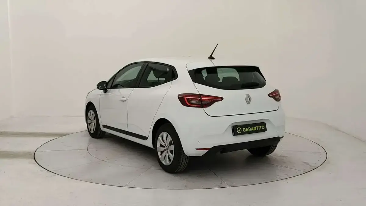 Usata Renault Clio Business 86 CV (63 kW) 2021 Bianco Utilitaria