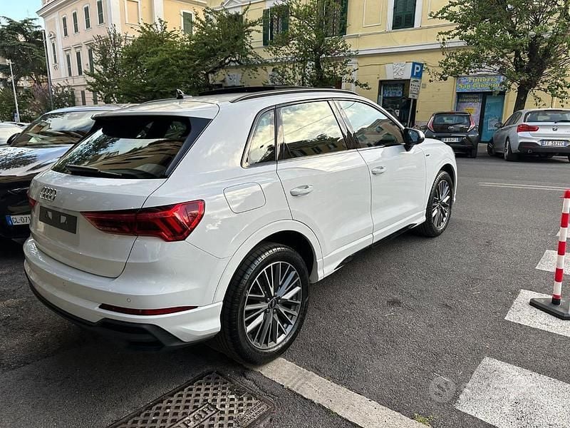 Usata Audi Q3 Ambiente 150 CV (110 kW) 2025 Bianco metallizzato SUV