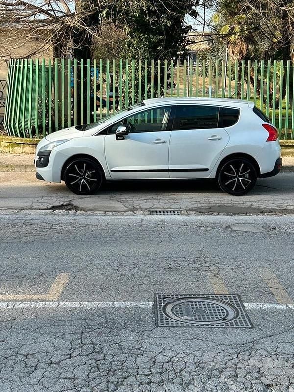 Usata Peugeot 3008 112 CV (82 kW) 2013 Bianco SUV