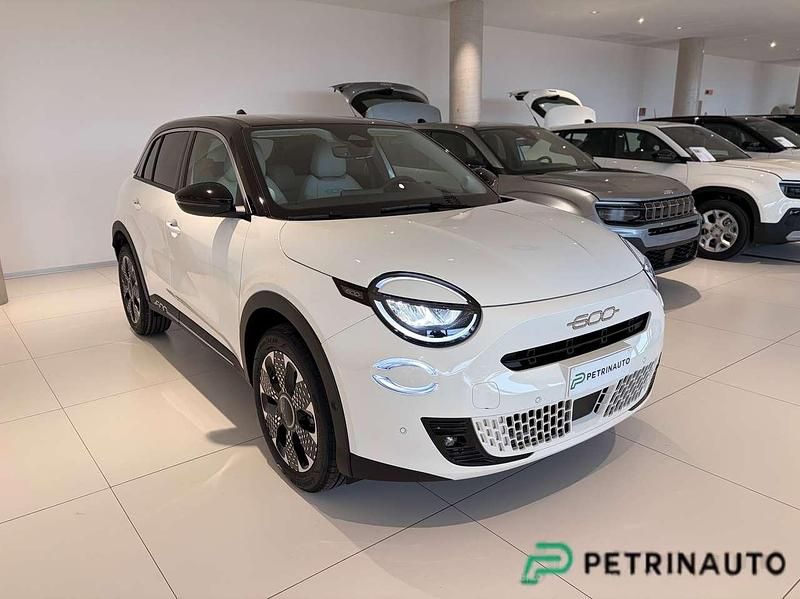 Nuova Fiat 600 La Prima 101 CV (74 kW) 2025 Bianco gelato SUV