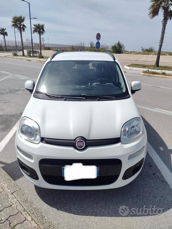 Bianco Usata 2019 Fiat Panda Lounge Due volumi | 7900 € (Buon prezzo) - Immagine 1/4