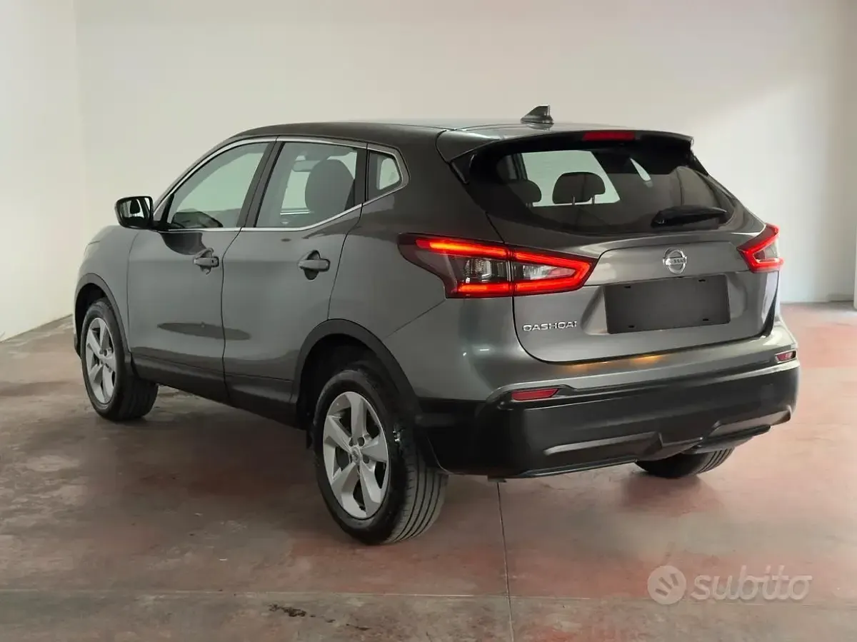Usata Nissan Qashqai 116 CV (85 kW) 2019 Grigio SUV