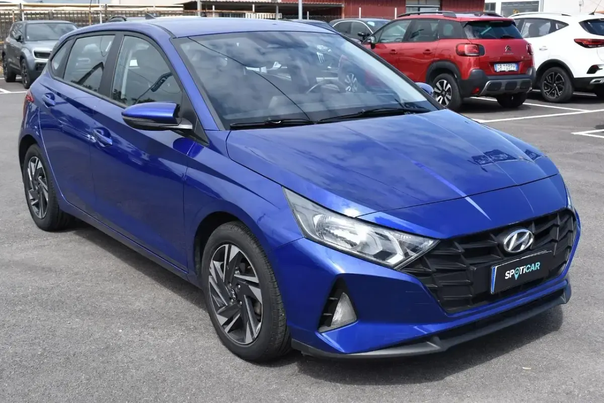 Usata Hyundai i20 84 CV (61 kW) 2023 Blu Utilitaria