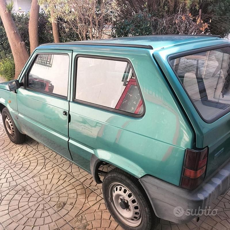 Usata Fiat Panda 34 CV (25 kW) 1987 Verde Berlina