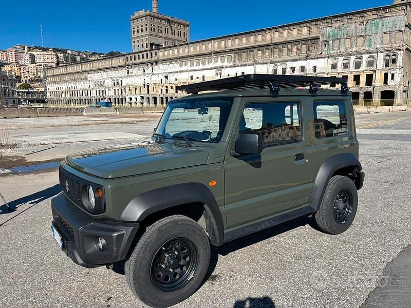 Usata Suzuki Jimny 102 CV (75 kW) 2022 Verde SUV