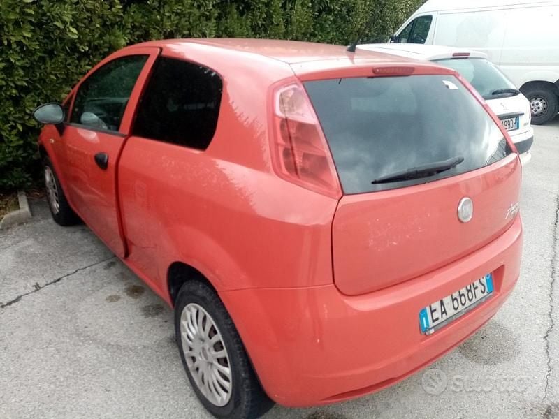 Usata Fiat Grande Punto 2010 Rosso Utilitaria