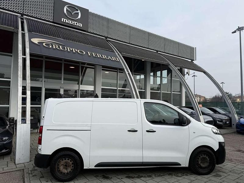 Usata Opel Vivaro-e Combi Enjoy 120 CV (88 kW) 2019 Bianco Monovolume