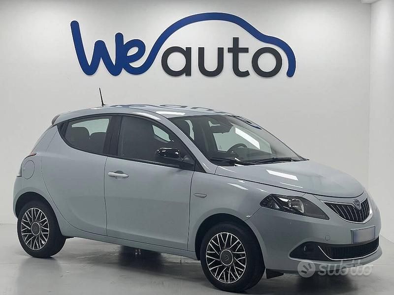 Usata Lancia Ypsilon Gold 69 CV (50 kW) 2023 Other Utilitaria