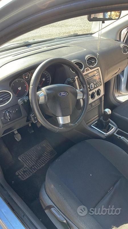 Usata Ford Focus 2006 Blu Station wagon