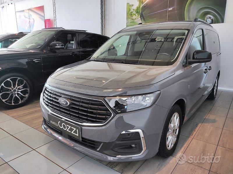 Usata Ford Tourneo Connect Titanium 122 CV (89 kW) 2023 Grigio Monovolume