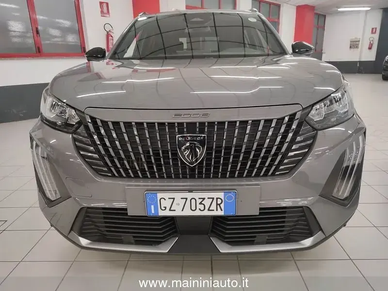 Usata Peugeot 2008 Allure 102 CV (75 kW) 2025 Grigio SUV