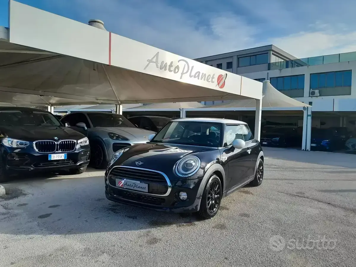 Usata Mini One D Hype 116 CV (85 kW) 2018 Nero Utilitaria