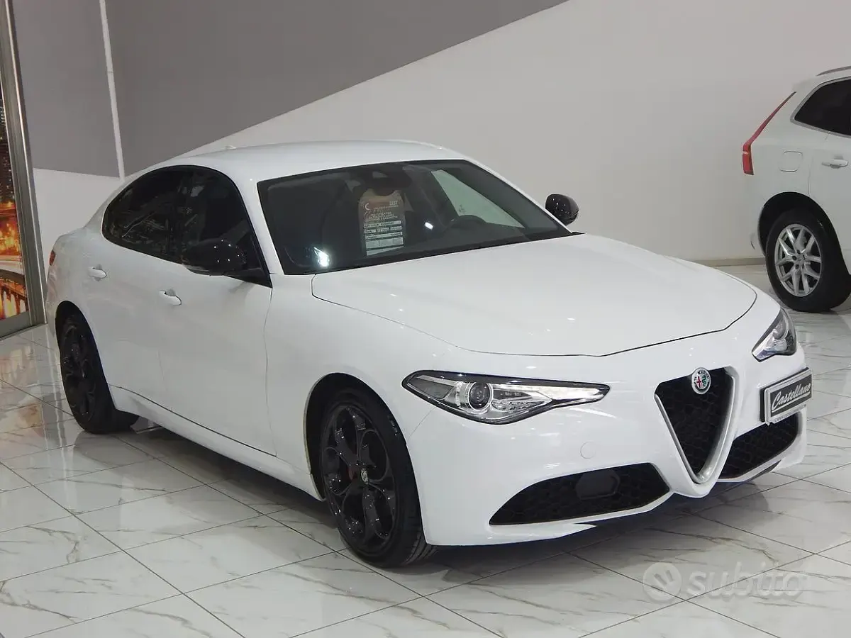 Używany Alfa Romeo Giulia Executive 160 KM (117 kW) 2019 Biały Sedan/Limuzyna