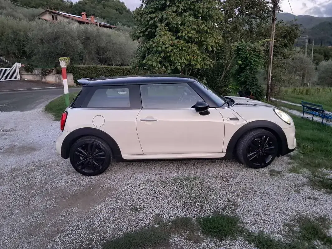 Usado Mini Cooper Hype 136 HP (100 kW) 2017 Branco Citadino