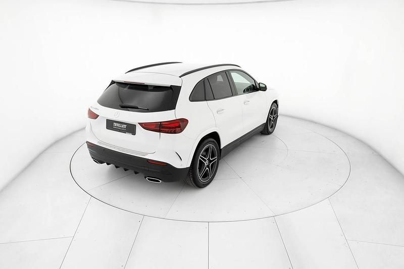 Usata Mercedes GLA200 Advanced Plus 150 CV (110 kW) 2023 Bianco SUV