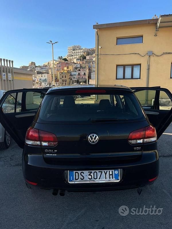 Usata VW Golf VI 110 CV (80 kW) 2008 Nero Utilitaria