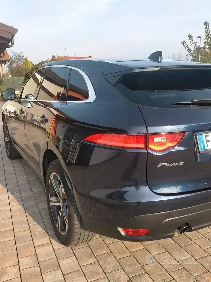Usata Jaguar F-Pace 250 CV (183 kW) 2017 Blu SUV