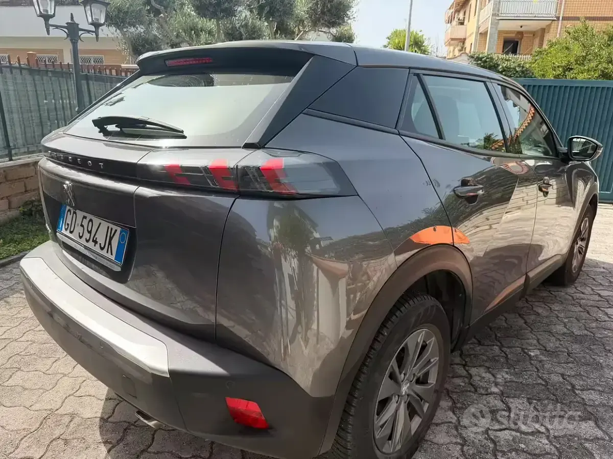 Usata Peugeot 2008 GT 110 CV (80 kW) 2021 Grigio SUV