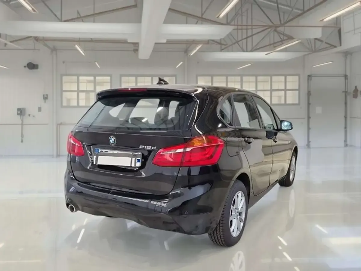 Usata BMW 216 Active Tourer 116 CV (85 kW) 2021 Nero Monovolume