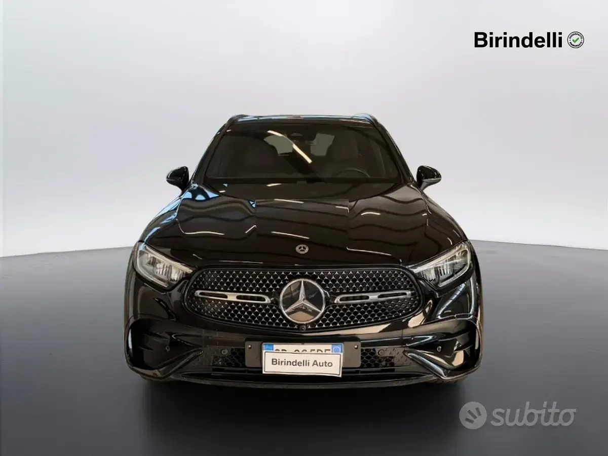 Usata Mercedes GLC200 AMG Line Premium 204 CV (150 kW) 2023 Nero SUV