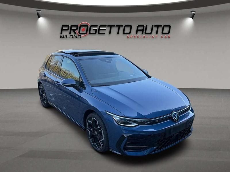 Nuova VW Golf VIII R-line Plus 150 CV (110 kW) 2026 Blu/azzurro Berlina