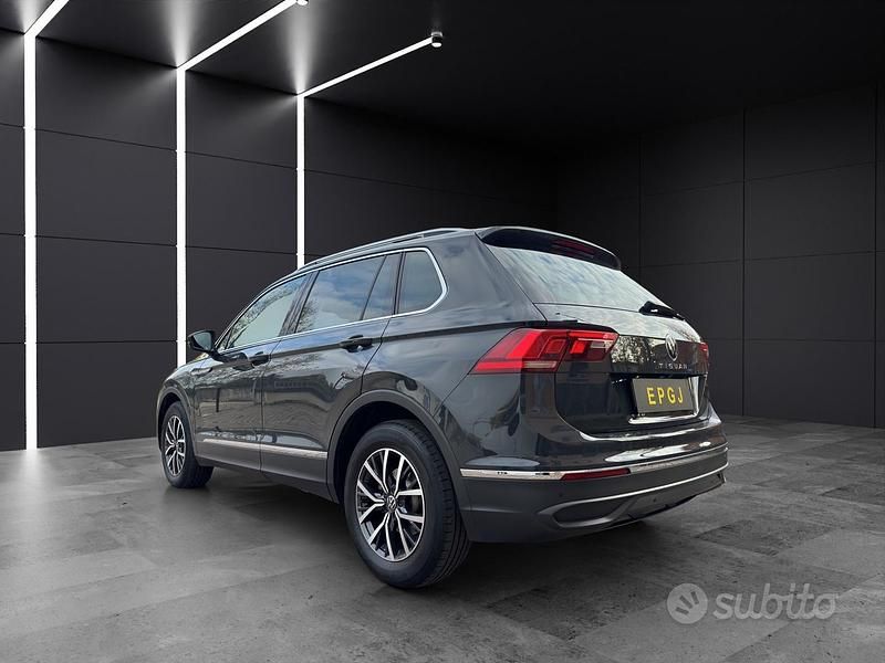 Usata VW Tiguan Life 150 CV (110 kW) 2022 Grigio SUV