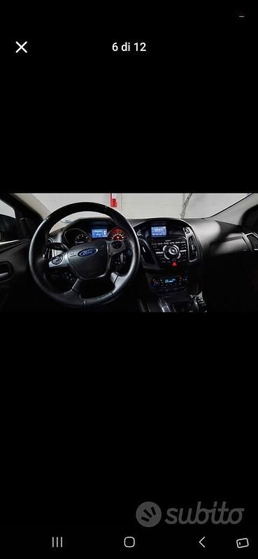 Usata Ford Focus 115 CV (84 kW) 2012 Grigio Berlina