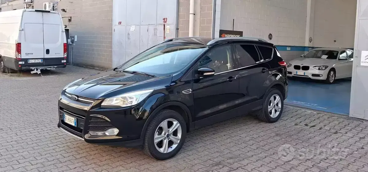 Usata Ford Kuga Titanium 120 CV (88 kW) 2016 Nero SUV