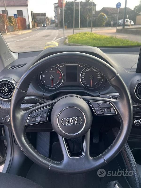 Usata Audi Q2 Sport 150 CV (110 kW) 2018 Grigio SUV