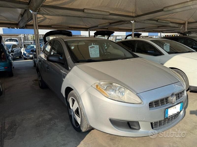 Usata Fiat Bravo 120 CV (88 kW) 2007 Grigio Utilitaria
