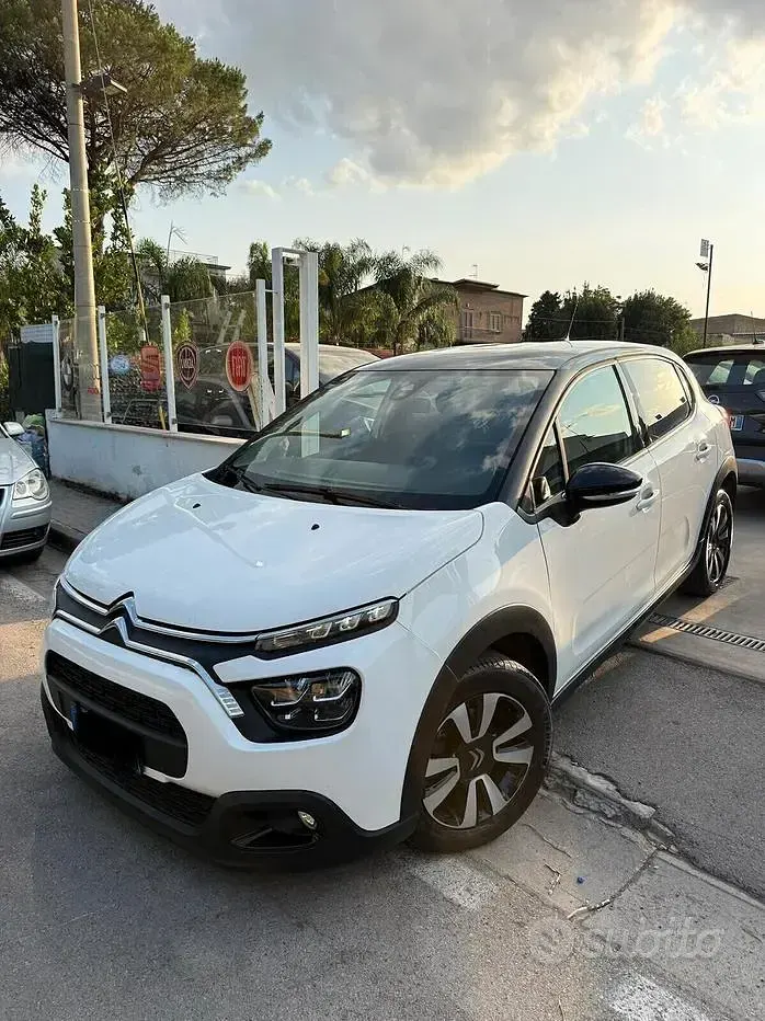 Usata Citroën C3 Shine 102 CV (75 kW) 2023 Bianco Utilitaria