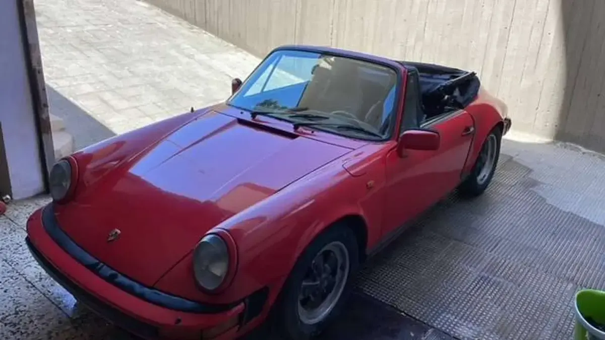 Usata Porsche 911 Carrera Cabriolet 207 CV (152 kW) 1984 Rosso Cabrio