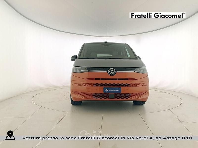 Usata VW Multivan Life 218 CV (160 kW) 2024 Argento Monovolume