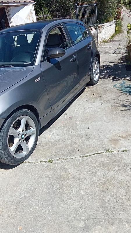 Usata BMW 118 122 CV (89 kW) 2005 Utilitaria