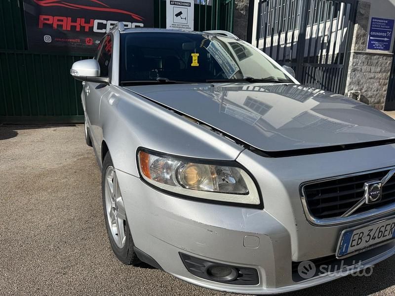 Usata Volvo V50 109 CV (80 kW) 2010 Grigio Station wagon