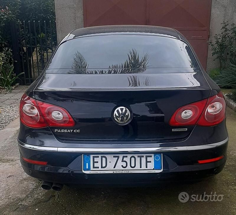 Usata VW Passat 143 CV (105 kW) 2011 Nero Berlina