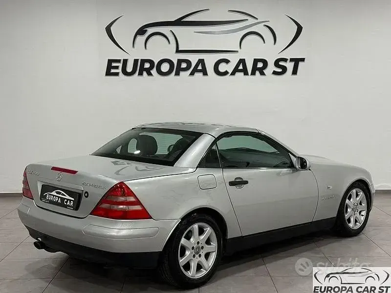 Usata Mercedes SLK200 192 CV (141 kW) 1998 Grigio Cabrio