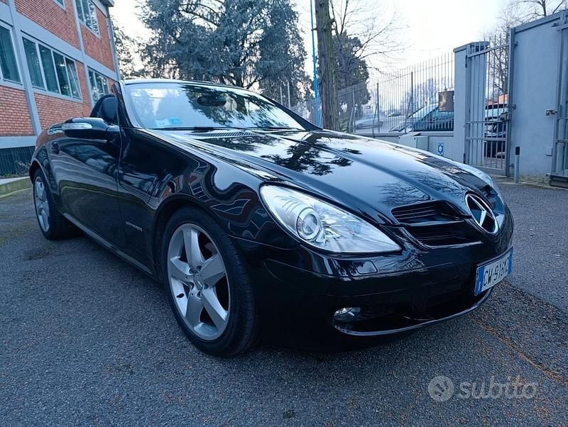 Usata Mercedes SLK200 163 CV (119 kW) 2005 Nero Cabrio