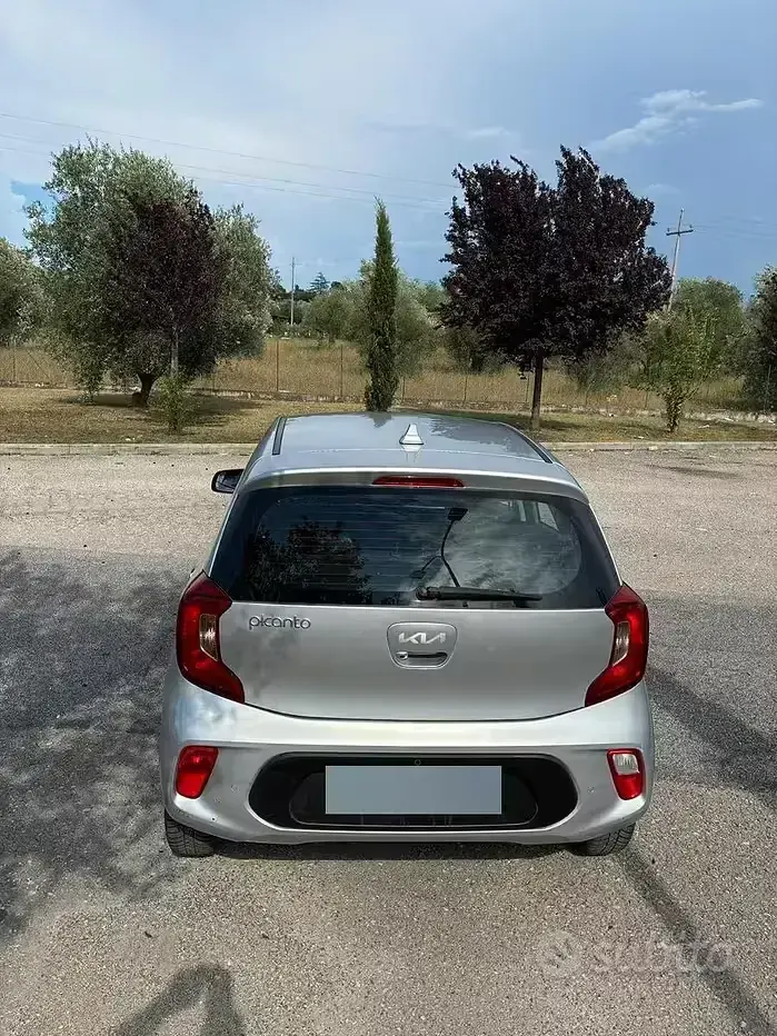 Usata Kia Picanto 67 CV (49 kW) 2022 Grigio Utilitaria