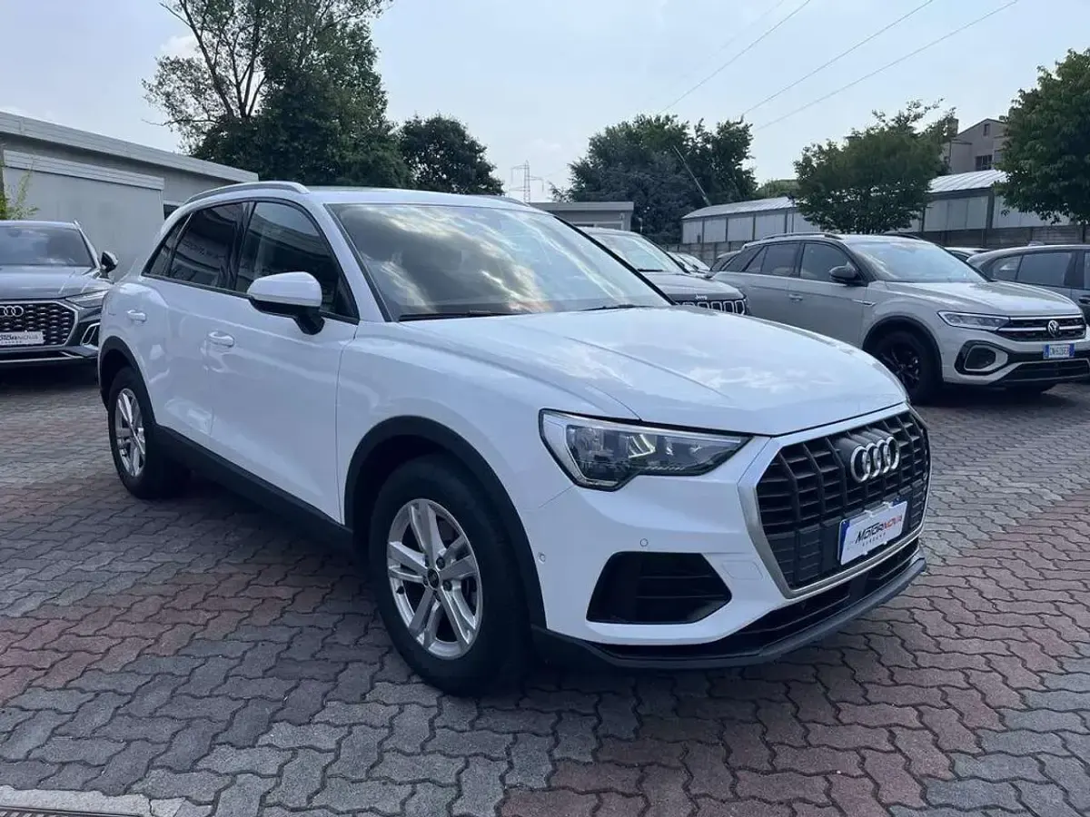 Usata Audi Q3 Sportback Business Plus 150 CV (110 kW) 2022 Bianco SUV