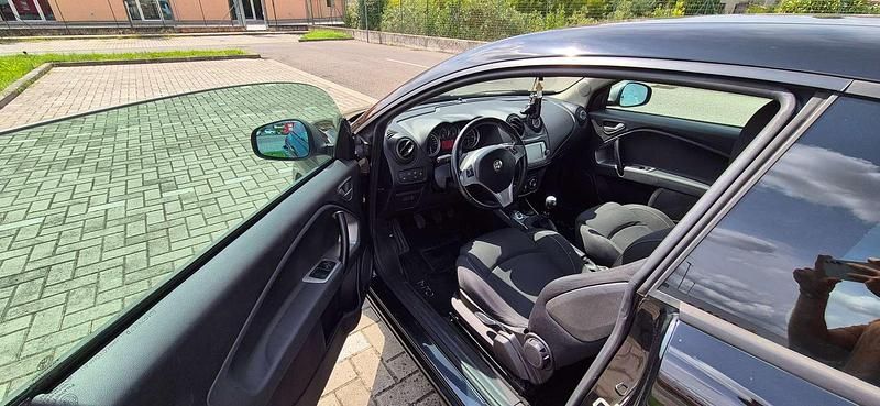 Nero Usata 2014 Alfa Romeo MiTo Progression Due volumi | 5800 € (Buon prezzo) - Immagine 1/4