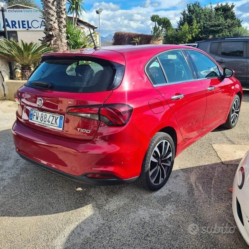 Usata Fiat Tipo Lounge 120 CV (88 kW) 2019 Rosso Berlina
