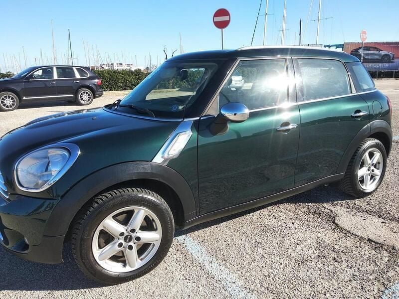 Verde Usata 2013 Mini One Countryman SUV | 10.000 € (Buon prezzo) - Immagine 1/4