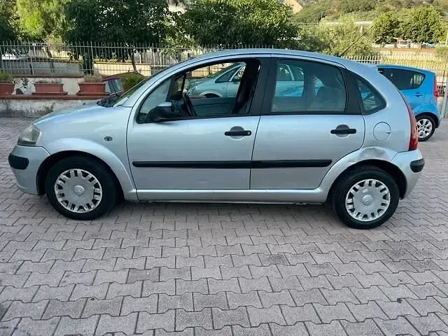 Usata Citroën C3 68 CV (50 kW) 2005 Argento Utilitaria