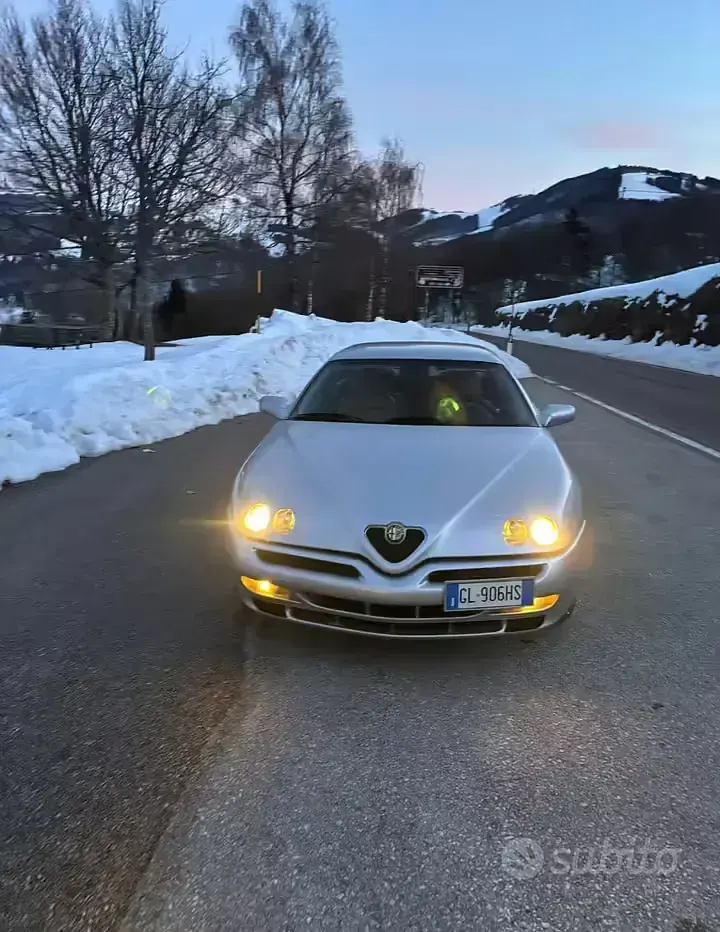 Usata Alfa Romeo GTV 220 CV (161 kW) 2023 Coupé
