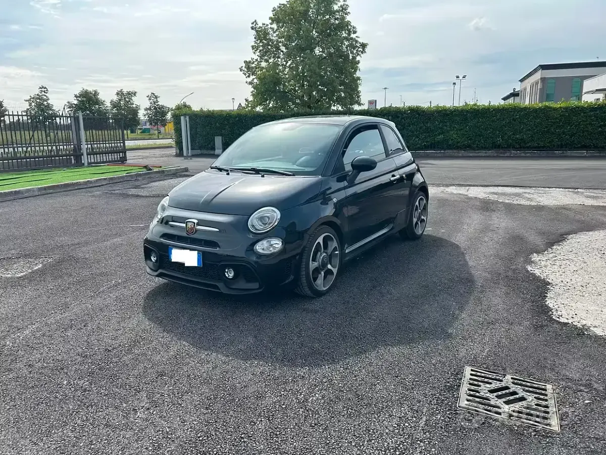 Usata Abarth 595 145 CV (106 kW) 2018 Nero Berlina